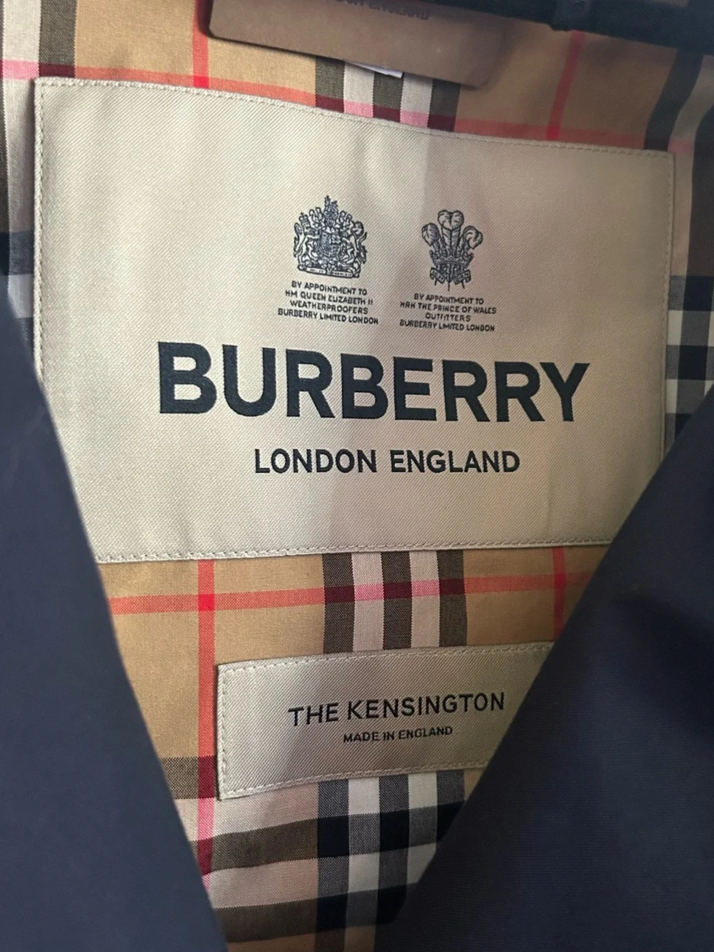 NWT Burberry Navy Kensington Long Trench Coat - Picture 7 of 11